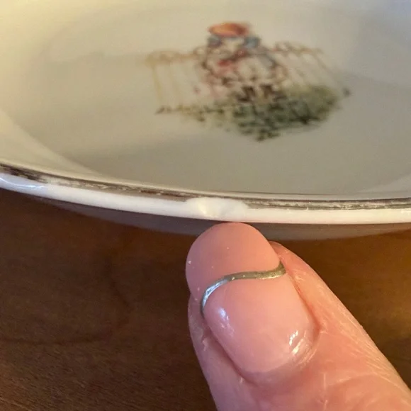 Holly Hobby Girl with Rose Coupe Soup Bowl Limited Edition - Picture 7 of 8